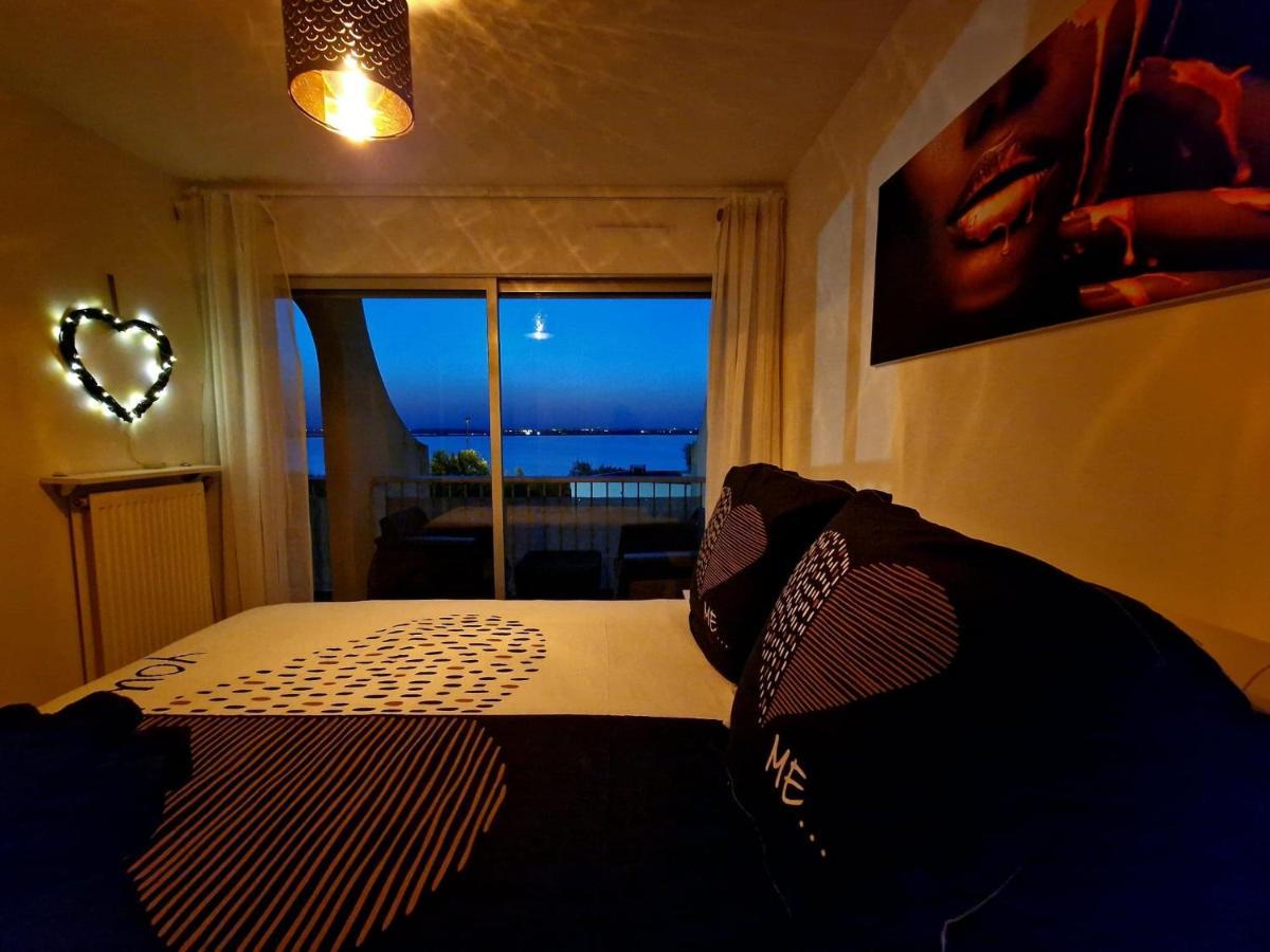 Appartement 1Ere Ligne Piscine Terrasse Au Bord De La Plage Front De Mer Avec 6 Velos Palavas-les-Flots Eksteriør bilde