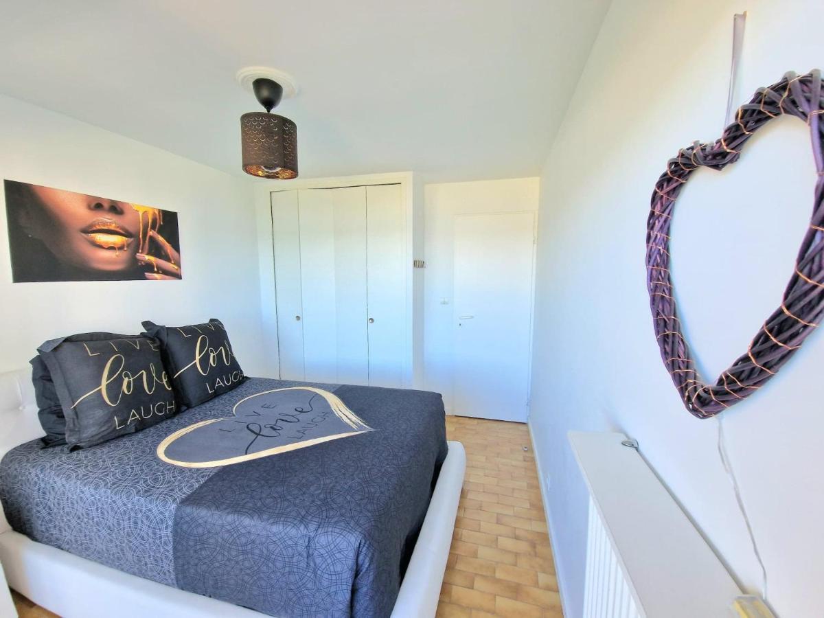 Appartement 1Ere Ligne Piscine Terrasse Au Bord De La Plage Front De Mer Avec 6 Velos Palavas-les-Flots Eksteriør bilde